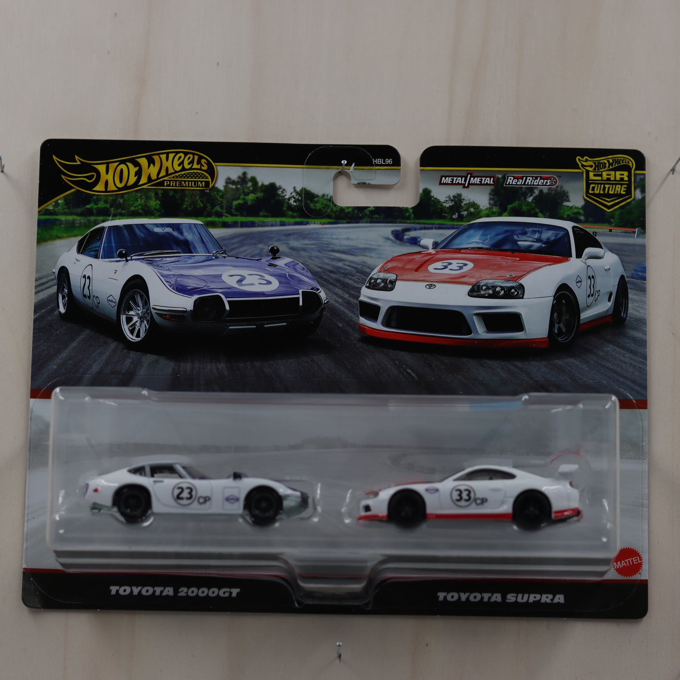 TOYOTA 2000GT  TOYOTA SUPRA